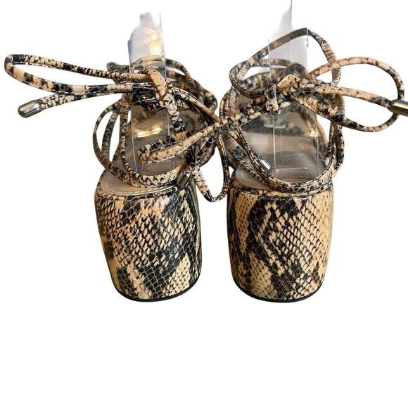 Free People Vicenza Love Struck Heels Shoes Sandals Ankle Wrap Reptile Size 6 - Picture 4 of 9
